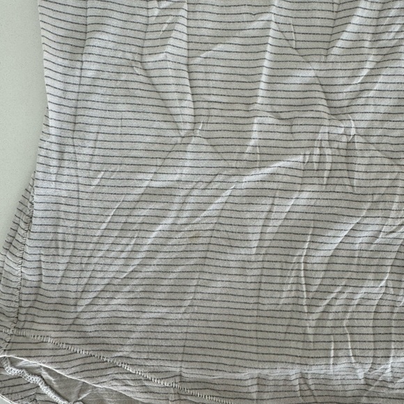 LULULEMON WHAT THE SPORT V NECK TEE WHITE/SILVER/GOLD 2 - Picture 4 of 6